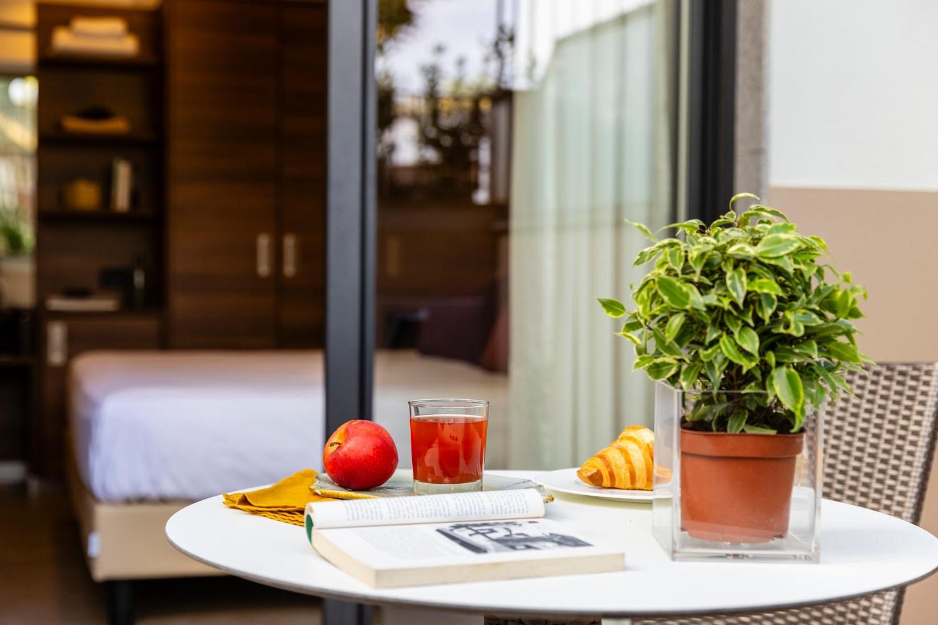Adoro Hotel Rome Exterior photo